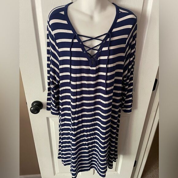 Old Navy lace-up tied v-neck 3/4 sleeve Blue / White stripe dress size XXL - Picture 1 of 5